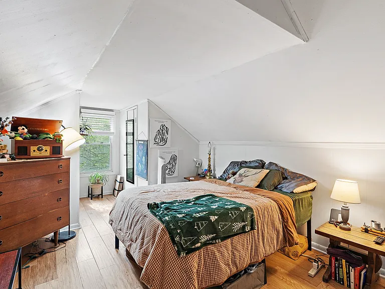 238 Thuss Ave #2 — Photo 9