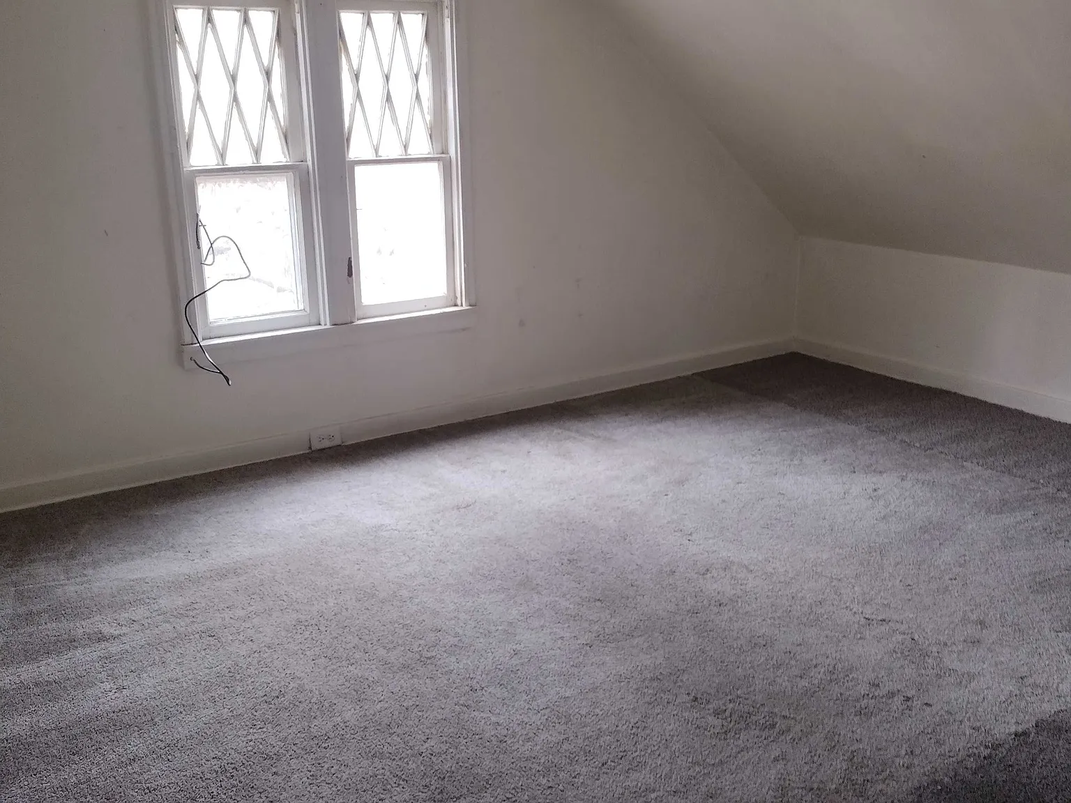220 North Prairie Avenue - 8 — Photo 3