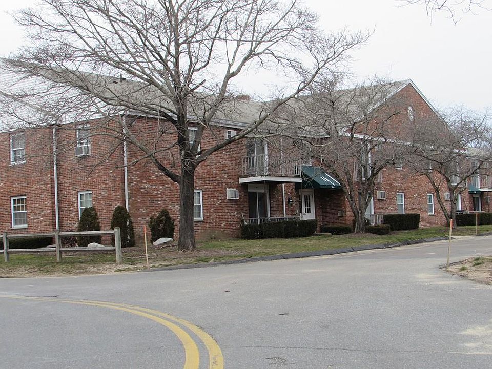 1st image of 56 Townsend St APT B11