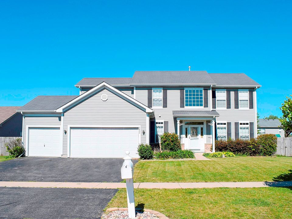 1st image of 3455 White Oak Dr