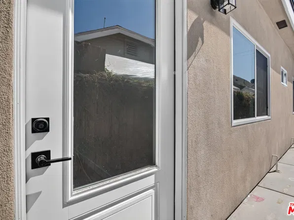 153 W 51st St, Los Angeles, CA