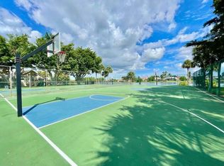 10670 Pebble Cove Ln, Boca Raton, FL 33498