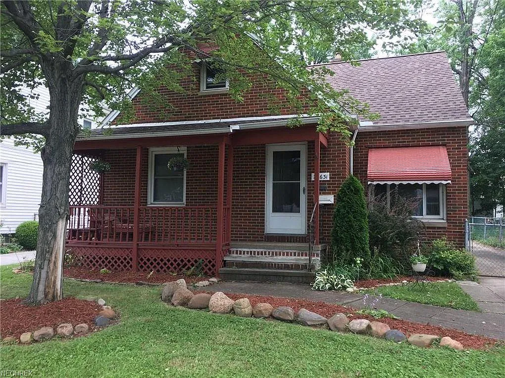 25631 Zeman Ave photo 1