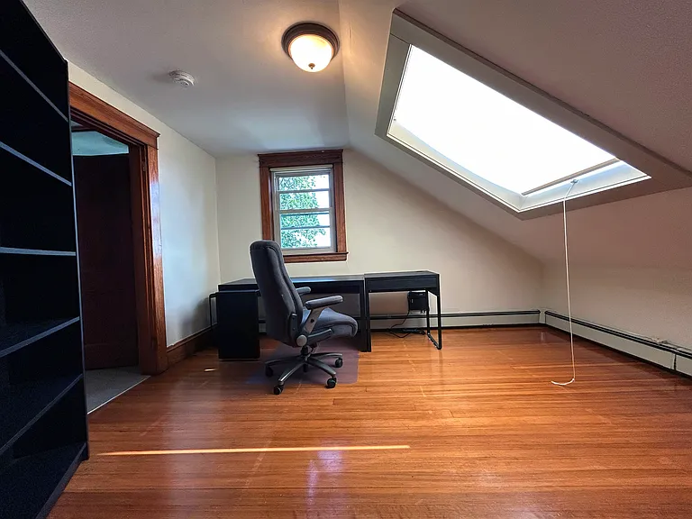 90 Larch St #3 — Photo 4