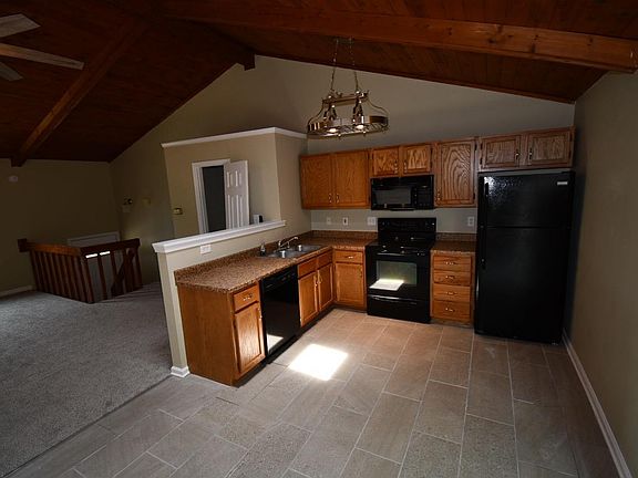 3rd image of 544 El Paseo Pl