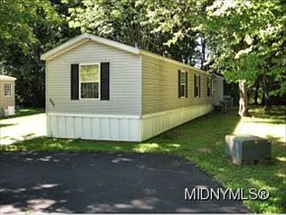 2nd image of 227 Blossom Ln