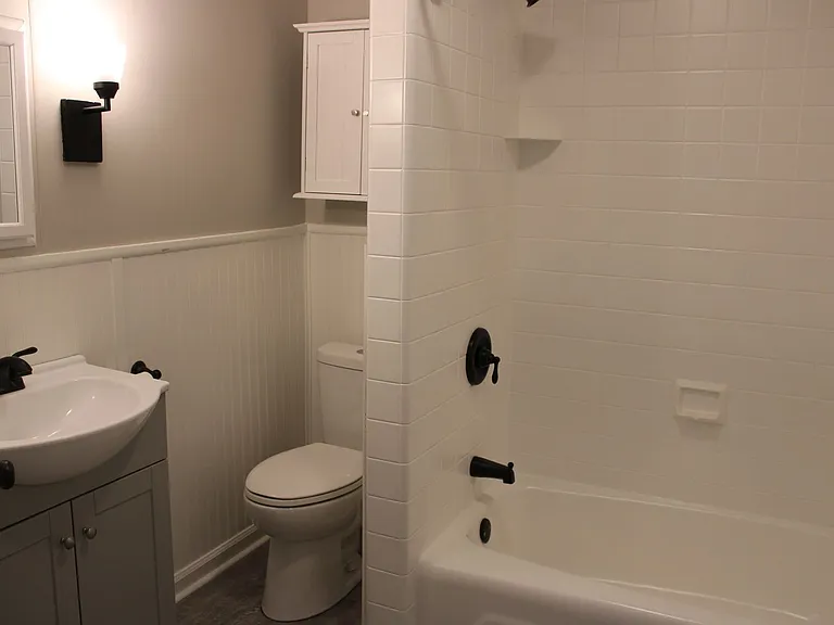 152 N Lombard St — Photo 12