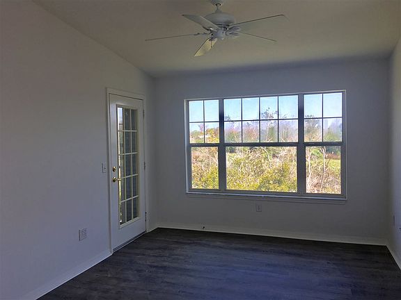 3rd image of 15215 Harbour Vista Cir