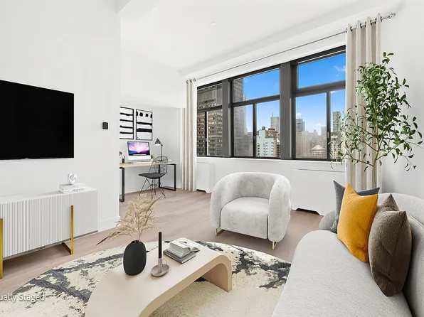 310 E 46th St APT 20H, Manhattan, NY 10017