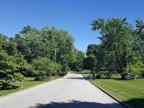 5th image of 1198 Laurel Ln