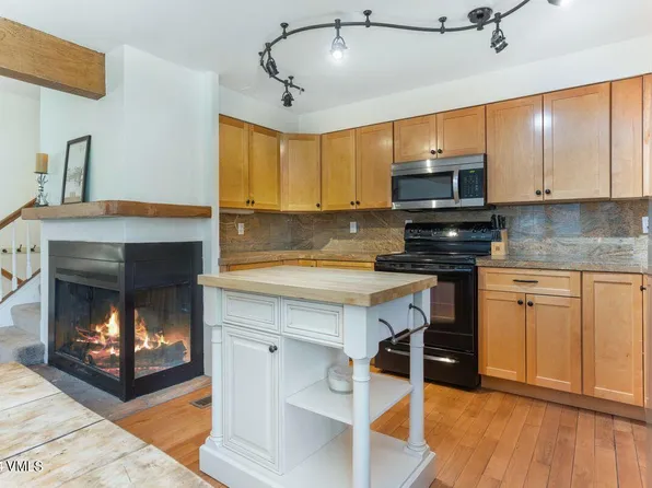 775 Deer Blvd APT 4, Avon, CO 81620