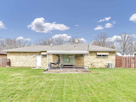 5th image of 14101 Park Dr