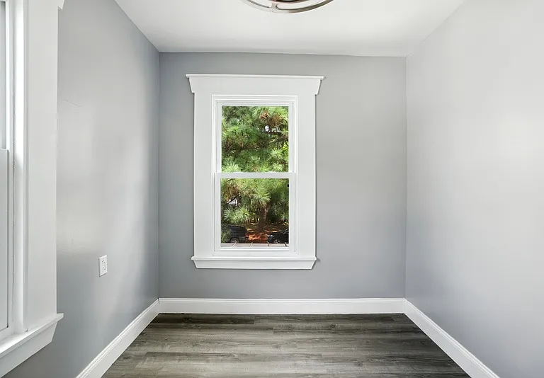 656 Florida Ave — Photo 9