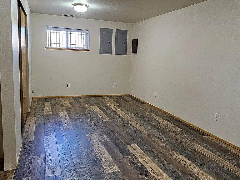 704 Lacey Ave — Photo 15