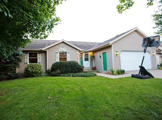 768 N Meadow Dr, Holland, MI 49423