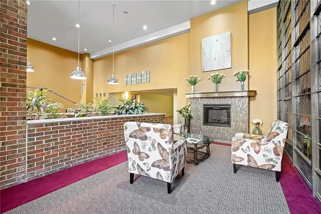 2 bed, 1270 sqft, $1,199 — Photo 3