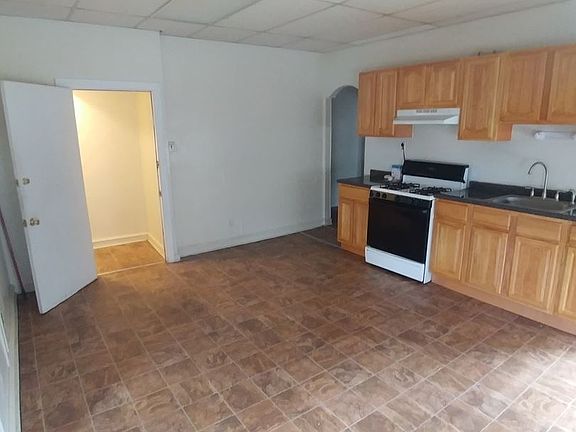 4th image of 5611 N 3rd St Fl 2nd
