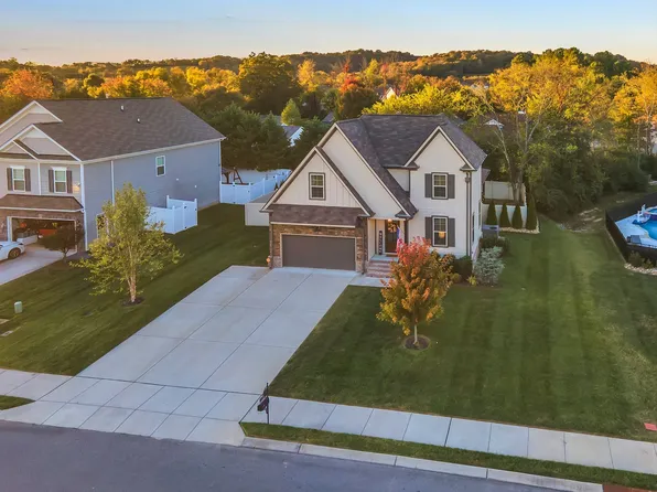 987 Carnation Dr, Spring Hill, TN 37174
