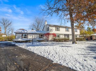 5329 Hedgerow Dr, Indianapolis, IN 46226