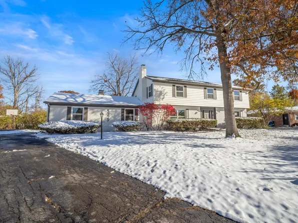 5329 Hedgerow Dr, Indianapolis, IN 46226