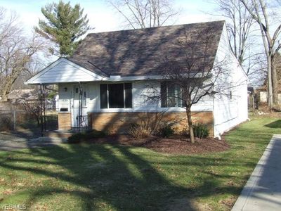 4739 Silverdale Rd, North Olmsted, OH, 44070