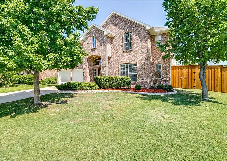 1st image of 3400 Nandina Dr
