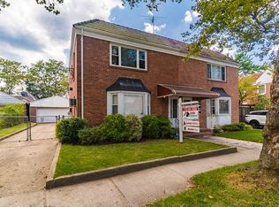 7538 198th St, Fresh Meadows, NY 11366