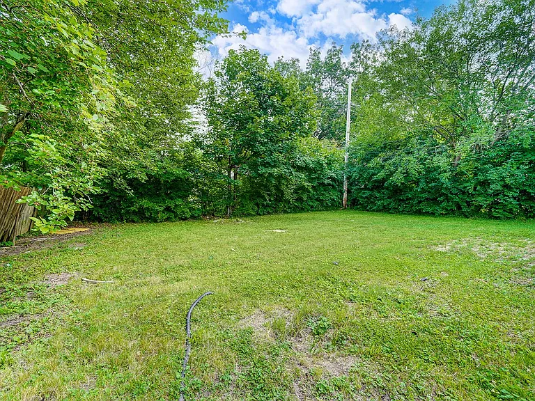 4025 Haney Rd — Photo 26