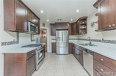 2nd image of 5200 White Oak Ave