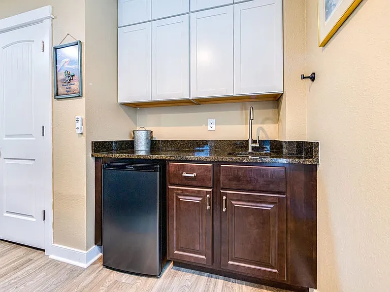 5209 Lunar Dr — Photo 34