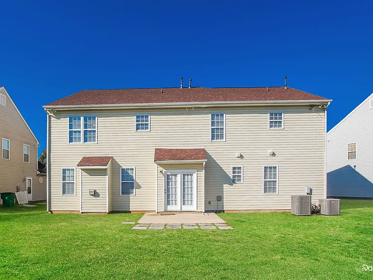 10202 Hawkeye Dr — Photo 13