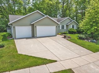 1850 Tivoli Ln, Reedsburg, WI 53959