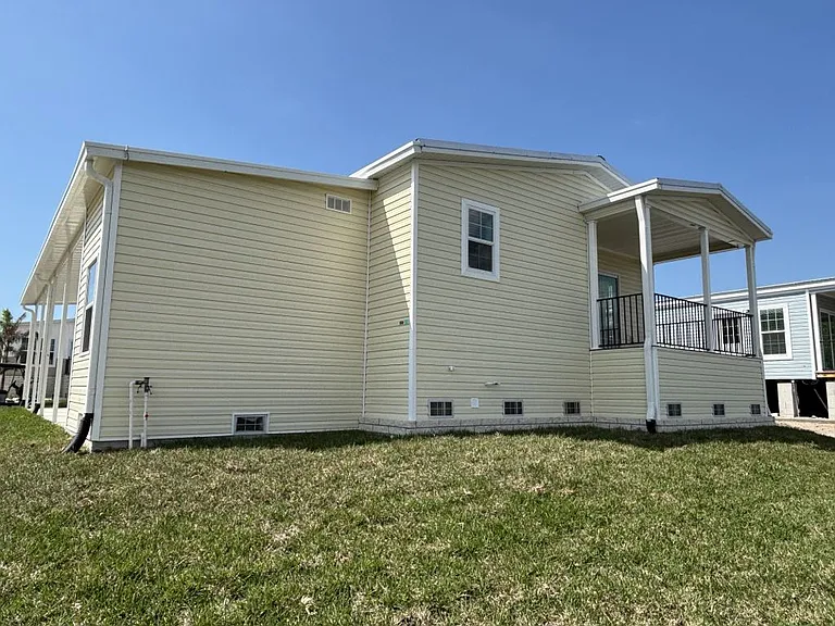 5646 Blue Harbor Dr #324 — Photo 14