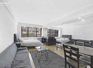 210 E 47th St APT 3E, New York, NY 10017