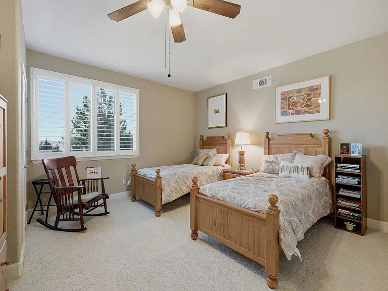 5940 Cour Saint Michelle — Photo 35