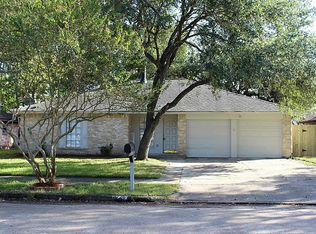 9726 Charmont Rd, La Porte, TX 77571