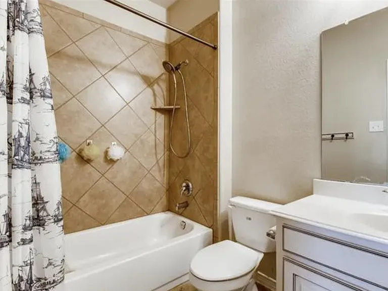 4212 Comanche Dr — Photo 4