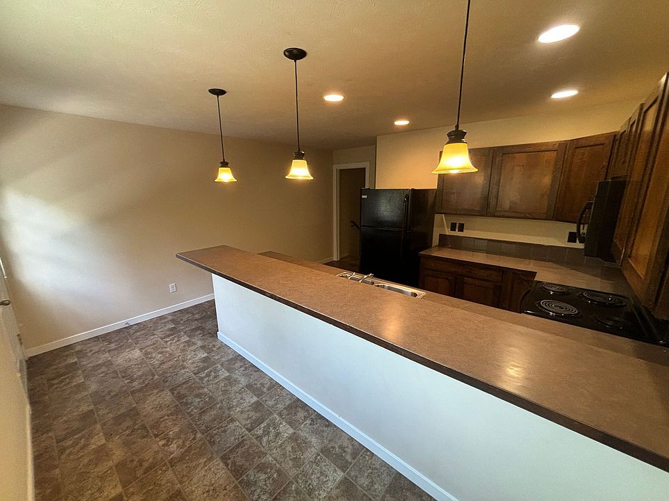 1st image of 915-922 W Pirate Ln #920