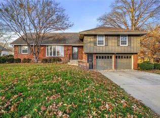 7500 W 98th St, Overland Park, KS 66212