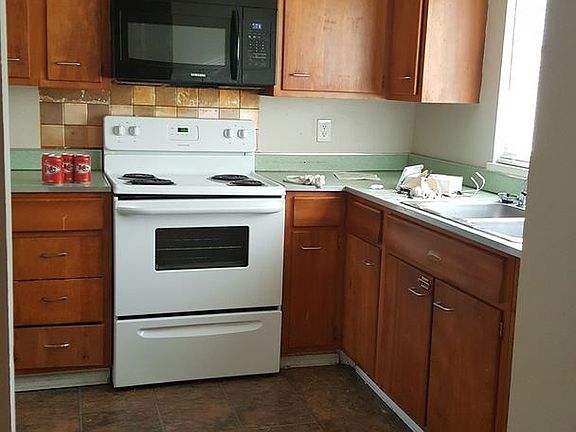 2nd image of 8900 Manchester Ave