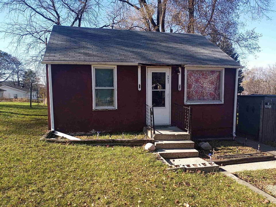 1st image of 3037 Marshall St