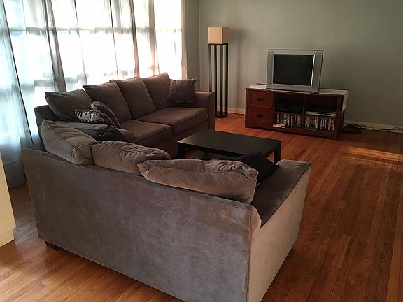 Large Livingroom Area