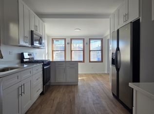 5515 W Grace St, Chicago, IL 60641