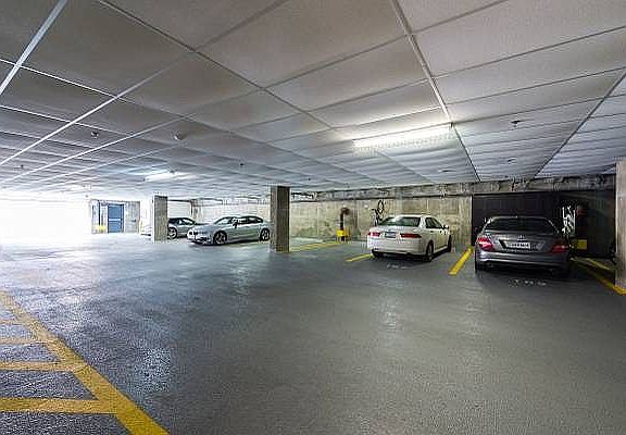 5th image of 1700 Clarendon Blvd #141