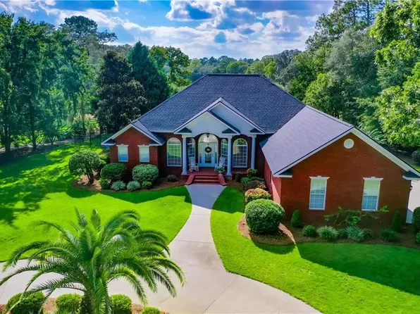 1509 N River Oaks Dr, Blackshear, GA 31516