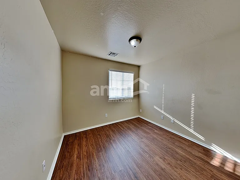 22644 W Adams Dr — Photo 13