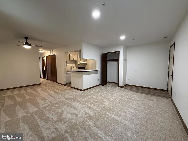 44790 Locust Ridge Ct #9B — Photo 4