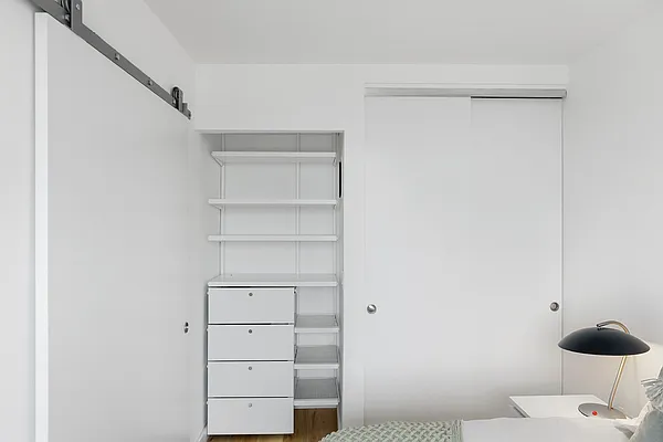 Rented by R New York | media 11