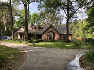 1102 Westwood Dr, Saint Johns, FL 32259