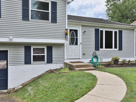 3rd image of 4127 Little Pine Dr